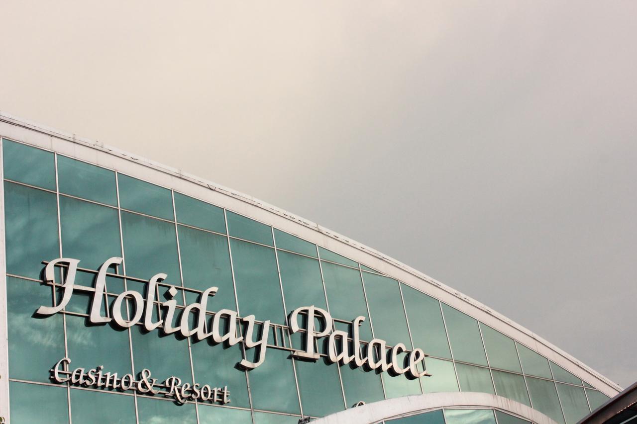 Holiday Palace Ou Chrov Экстерьер фото